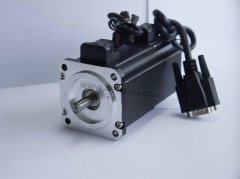 KUKA機(jī)械手KR280伺服電機(jī)斷軸維